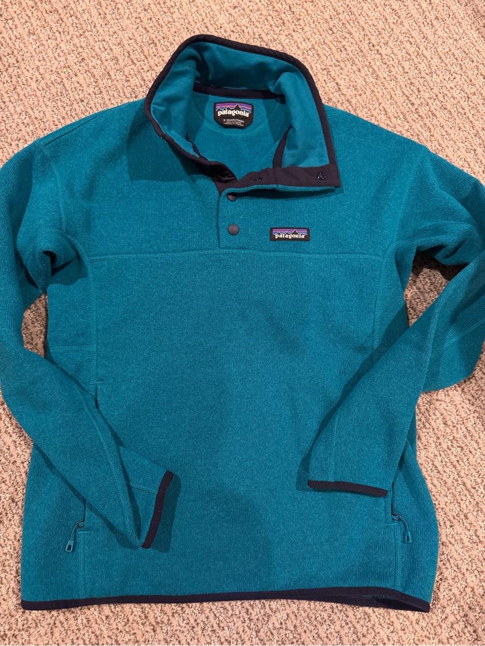 Patagonia Women’s Teal Snap-T Pullover Fleece